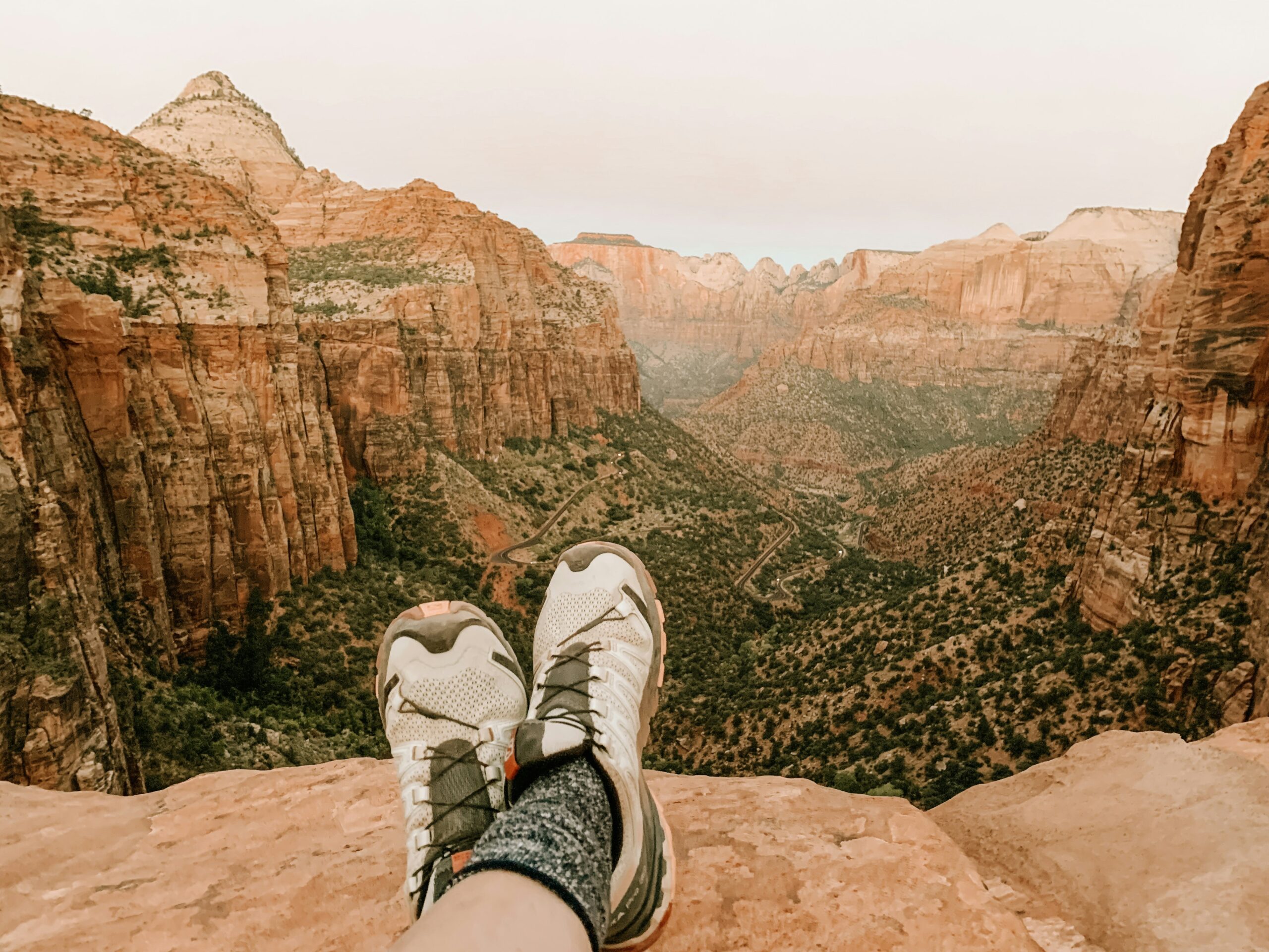 Trekking-Schuhwerk & Wanderschuhe — Hero-Bild